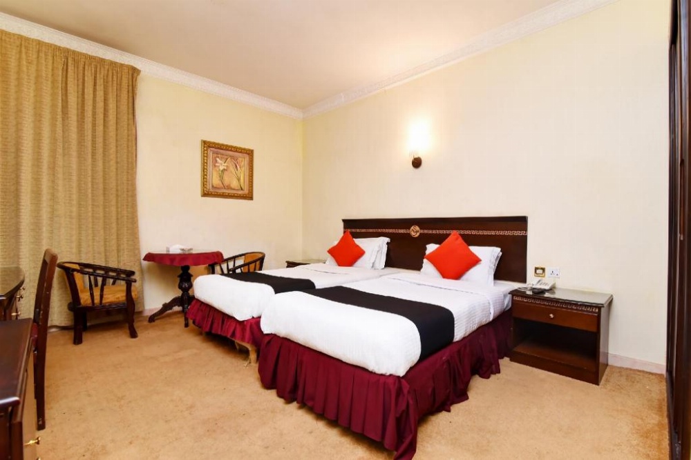 Capital O 419 Al Safeer Hotel Image 11